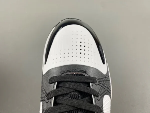 Kobe 5 'Panda' (Exclusive) - Image 5