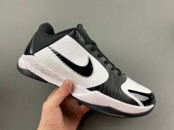 Kobe 5 'Panda' (Exclusive) - Image 10