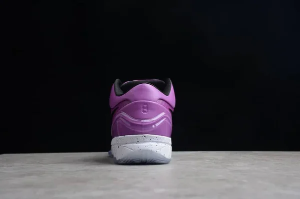 Kobe 4 Devin Booker PE - Image 3