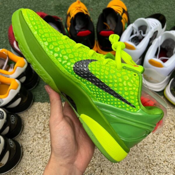 Kobe 6 Protro Grinch - Image 2