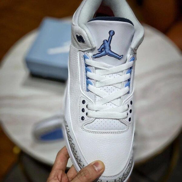 Jordan 3 Retro UNC - Image 3