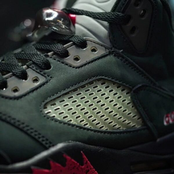 Jordan 5 "Gore-Tex Off-Noir" - Image 5