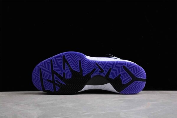 Kobe 4 Inline - Image 2