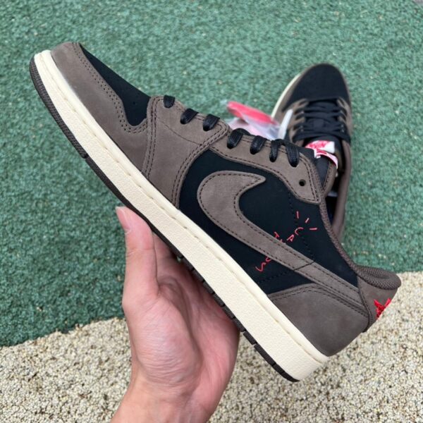 Jordan 1 Travis Scott Low "Mocha" - Image 2