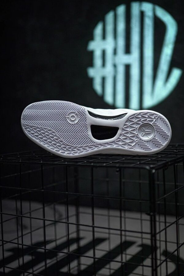Kobe 8 "Halo" - Image 5