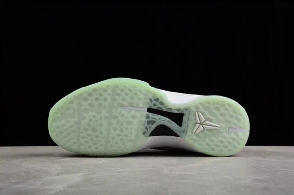 Kobe 6 Platinum Yeezy - Image 6