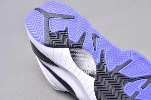 Kobe 4 Inline - Image 5