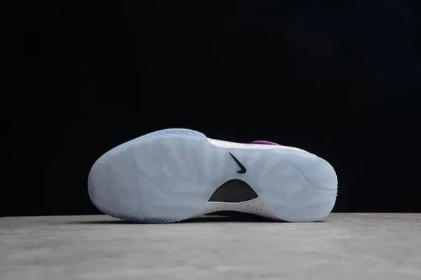 Kobe 4 Devin Booker PE - Image 9