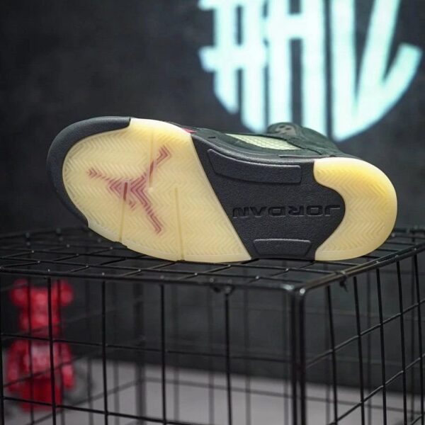 Jordan 5 "Gore-Tex Off-Noir" - Image 4