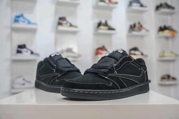 Travis Scott x Jordan 1 "Black Phantom"