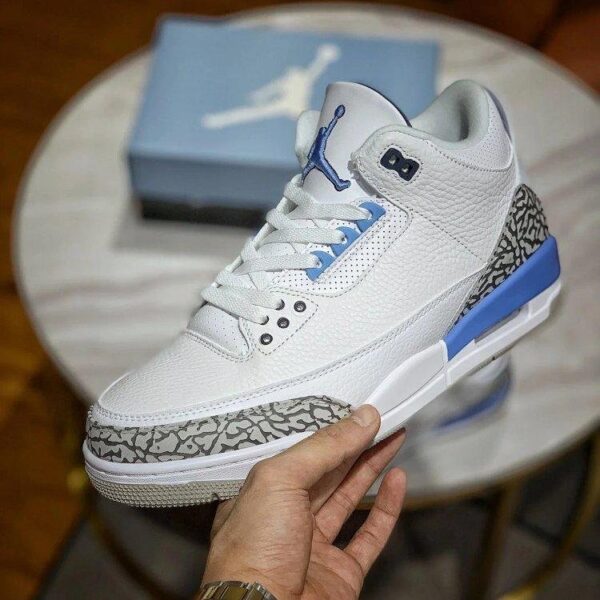 Jordan 3 Retro UNC - Image 2