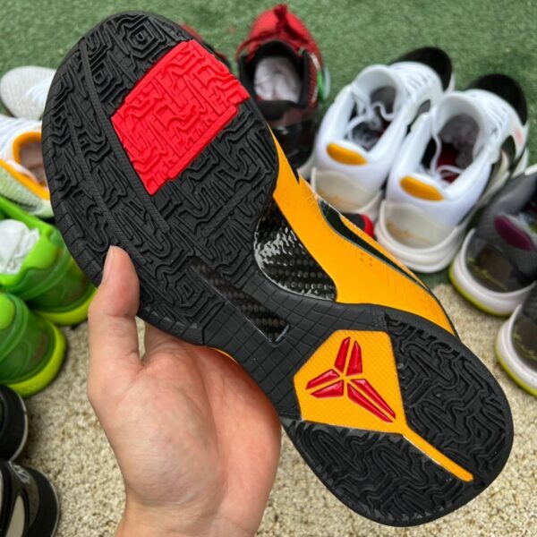 Kobe 5 Bruce Lee - Image 4