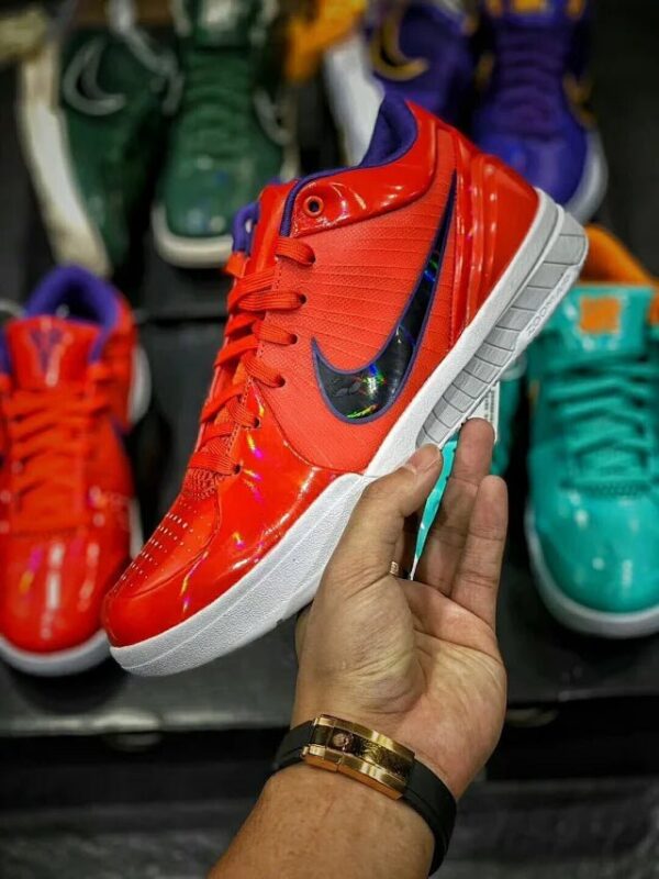 Kobe 4 UNDEFEATED "Team Orange" - Image 4
