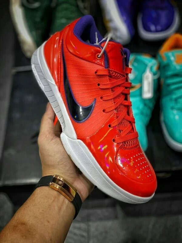 Kobe 4 UNDEFEATED "Team Orange"