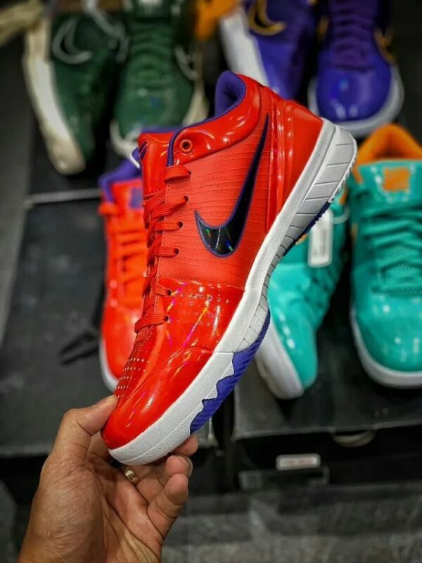 Kobe 4 UNDEFEATED "Team Orange" - Image 5