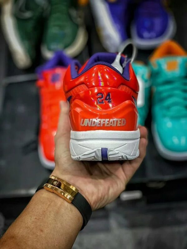 Kobe 4 UNDEFEATED "Team Orange" - Image 6