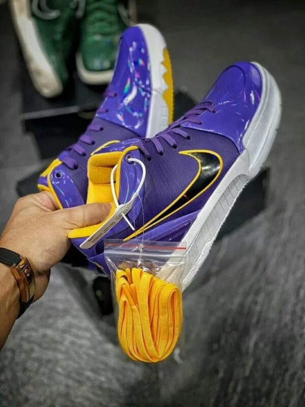 Kobe 4 UNDEFEATED "Court Purple" - Image 9